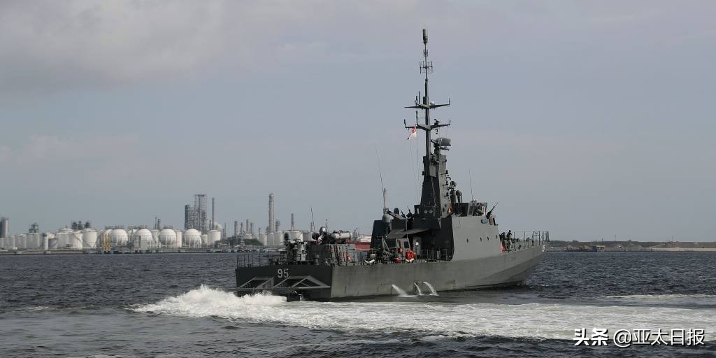 为过春节新加坡和马来西亚暂时“休兵”中国年在东南亚到底有多火