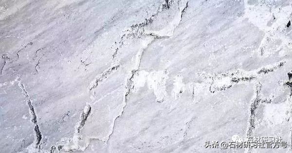 装修玻璃破碎的原因,装修碎砖怎么处理