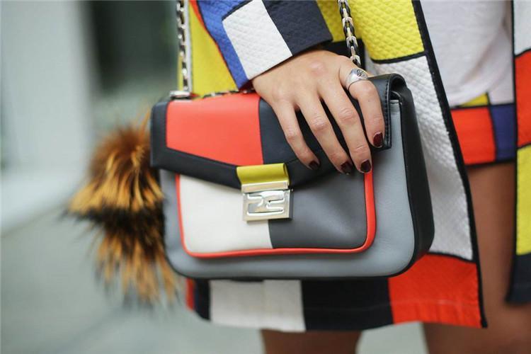 想要潮流包？有色才够feel