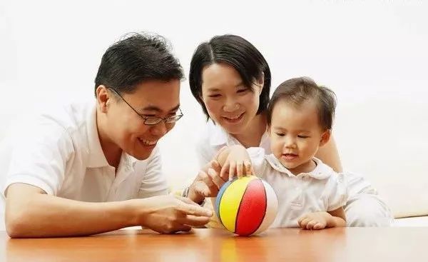 如何合理跟孩子玩游戏,如何正确陪孩子玩