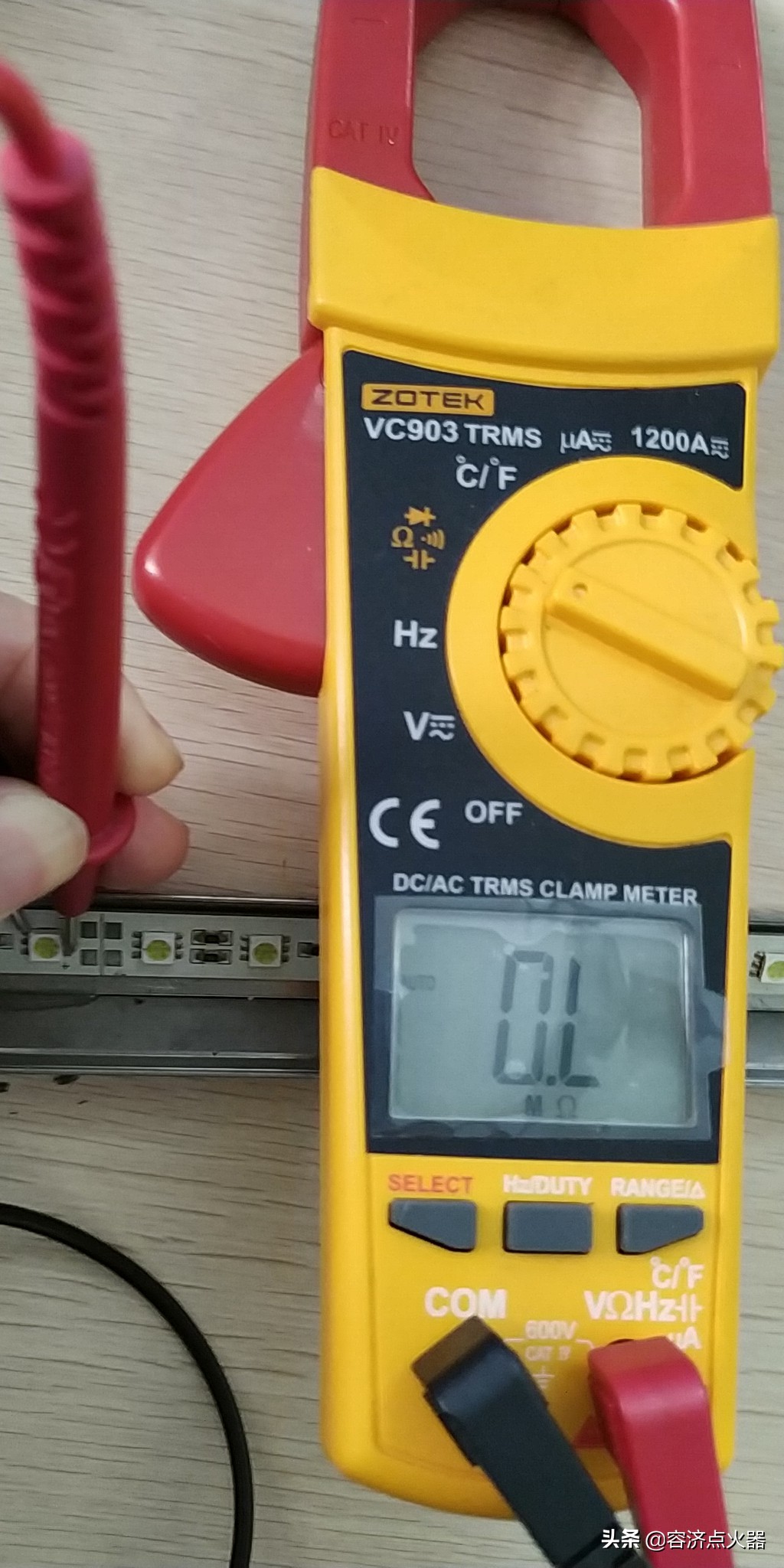 怎么用万用表测试led灯带好坏,万用表怎么测量led灯条好坏