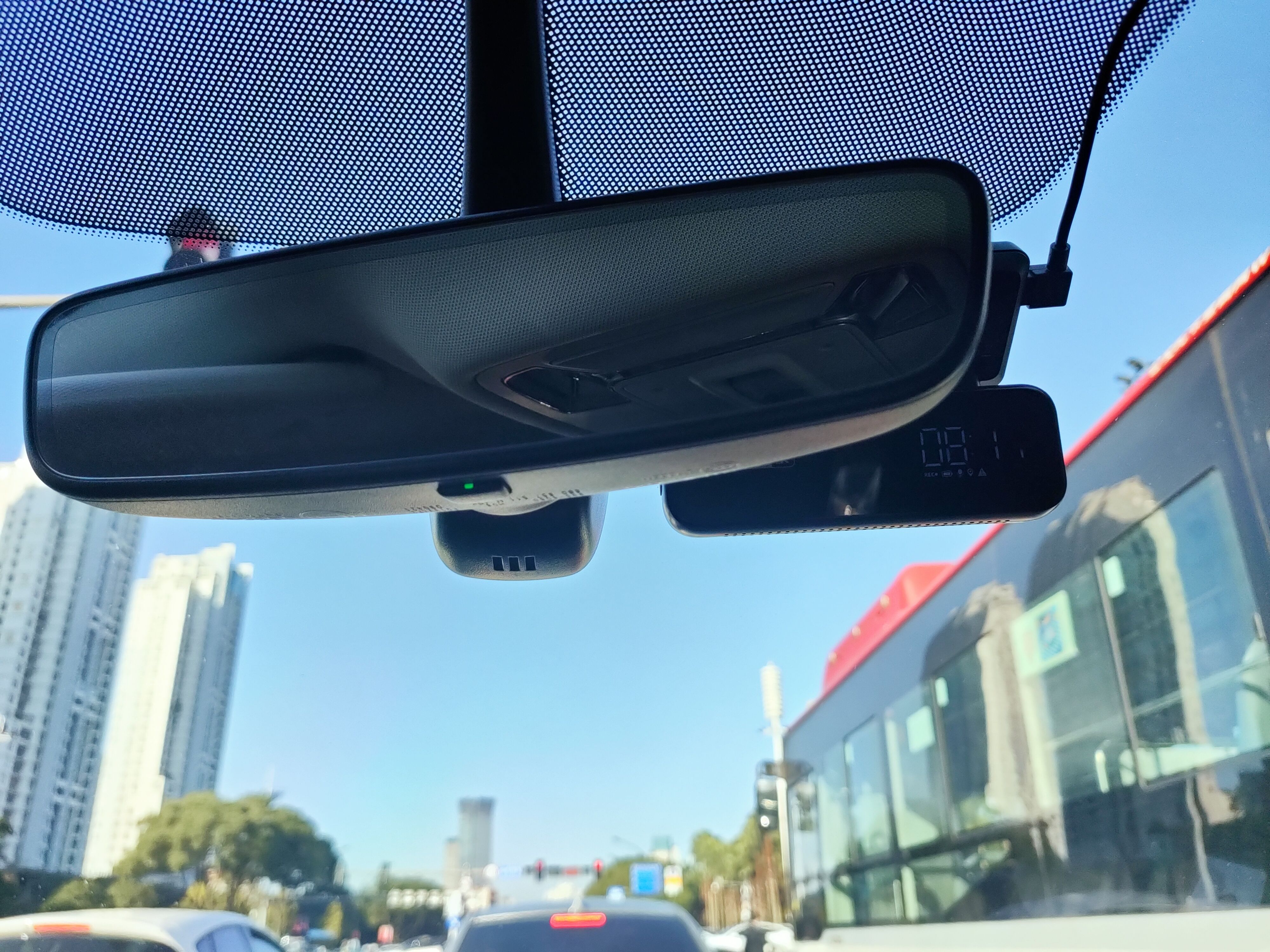 360k680行车记录仪多少钱,360k680行车记录仪可以手机联网