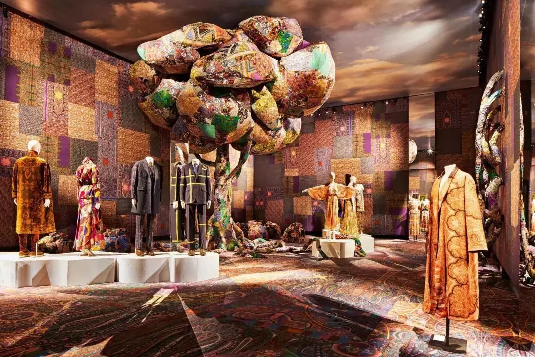 etro近况,etro佩斯利花纹真丝连衣裙