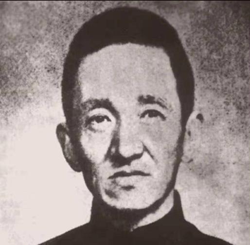 文人的一种悲剧：陈布雷吃*眠药安**自杀和王国维自沉昆明湖