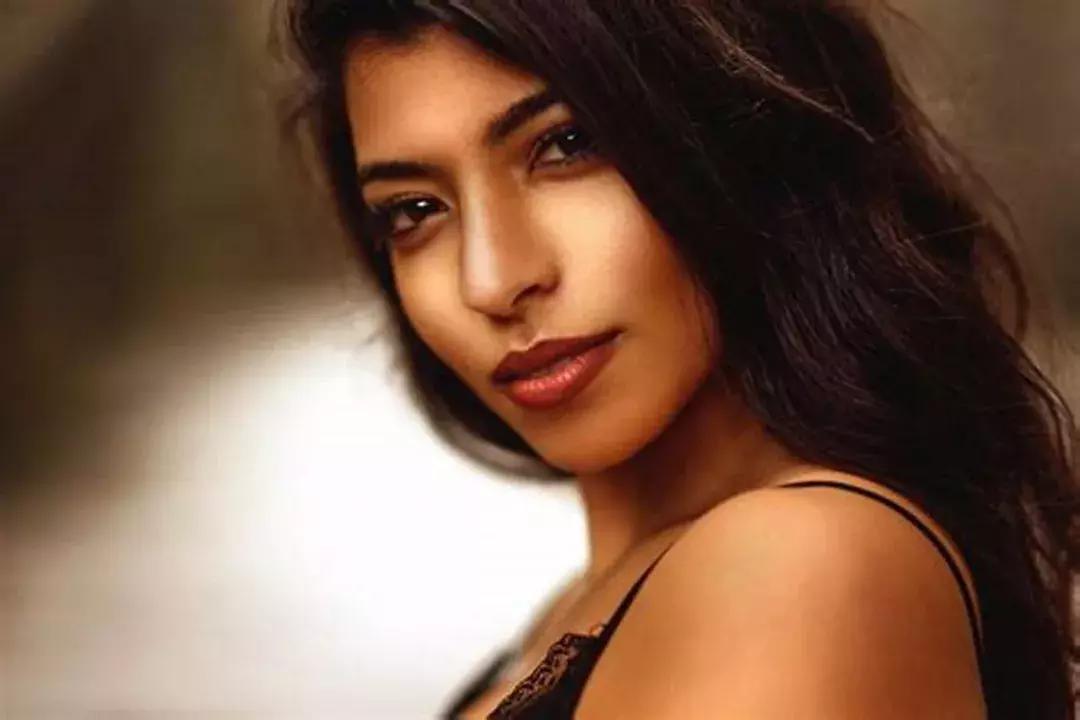 害羞脸红到发紫,害羞脸红自己能感觉到吗