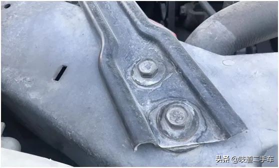 2万左右美式真皮沙发,2万开宝马奔驰