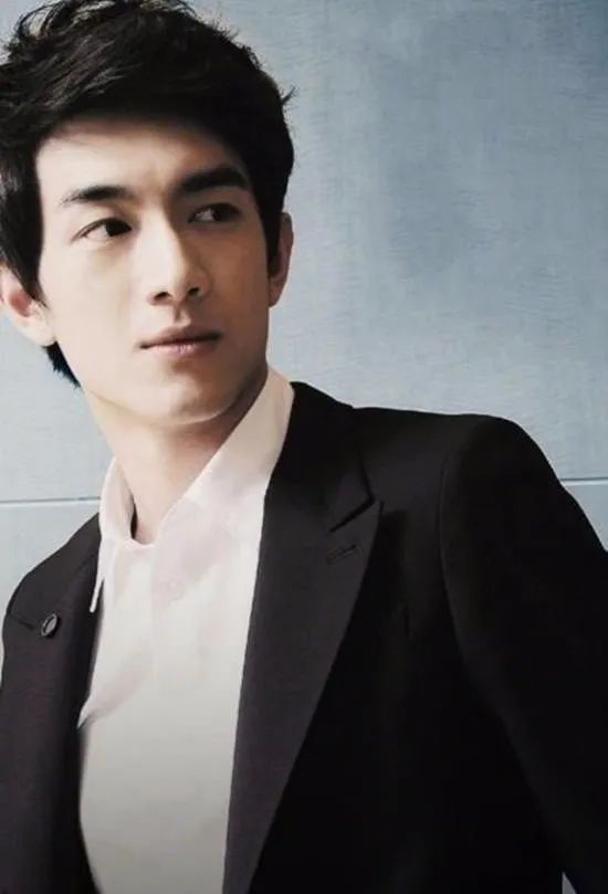 高中时暗恋的同学,高中暗恋班上女同学