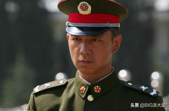 士兵突击里的伍六一哪去了,士兵突击伍六一最后干什么了