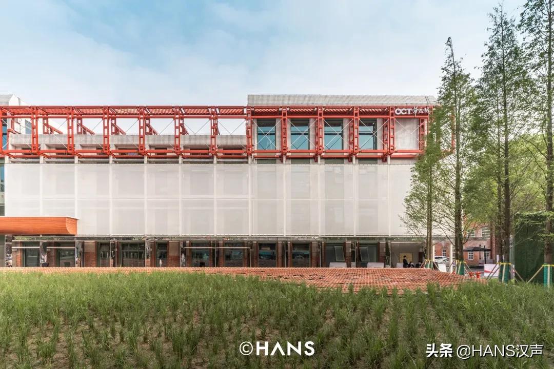 青山区红房子光影秀,青山红房子网红打卡地