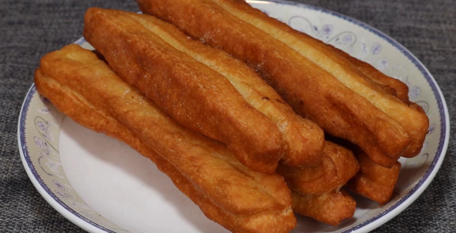 美味油条在家做,想吃油条在家就能做