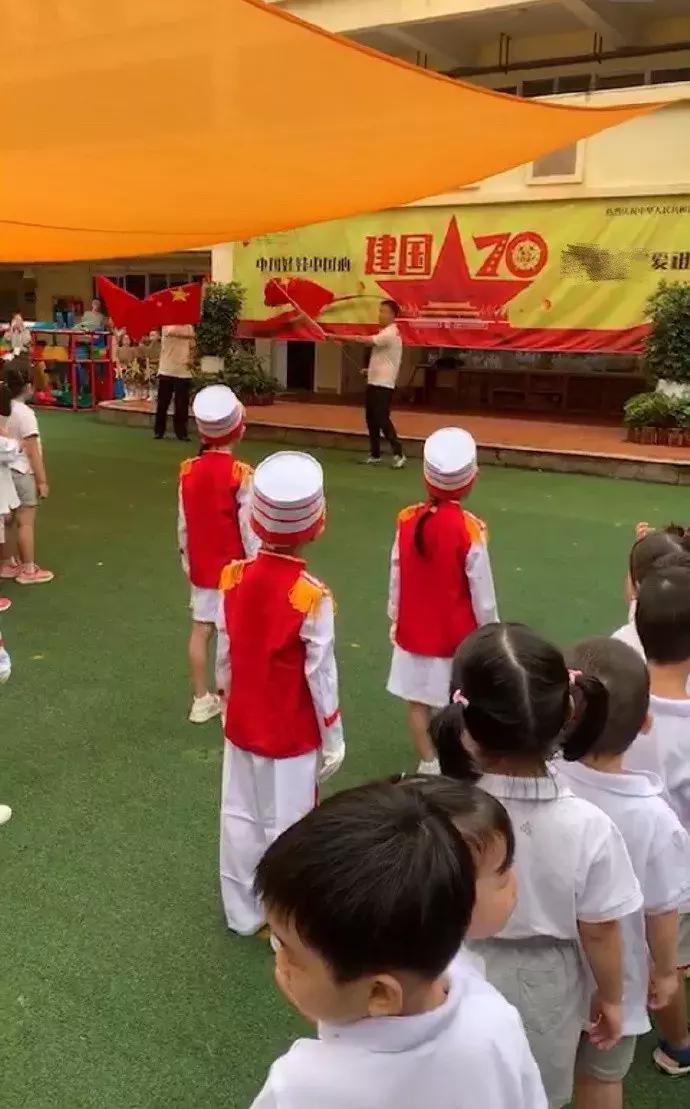 宝宝不愿意上幼儿园天天哭,小朋友不愿意去幼儿园每天哭