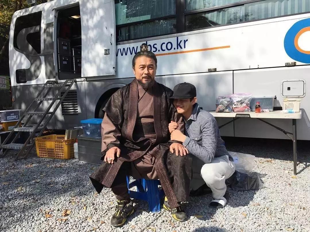 他是燃烧的戏疯子，更是进击戛纳的男神