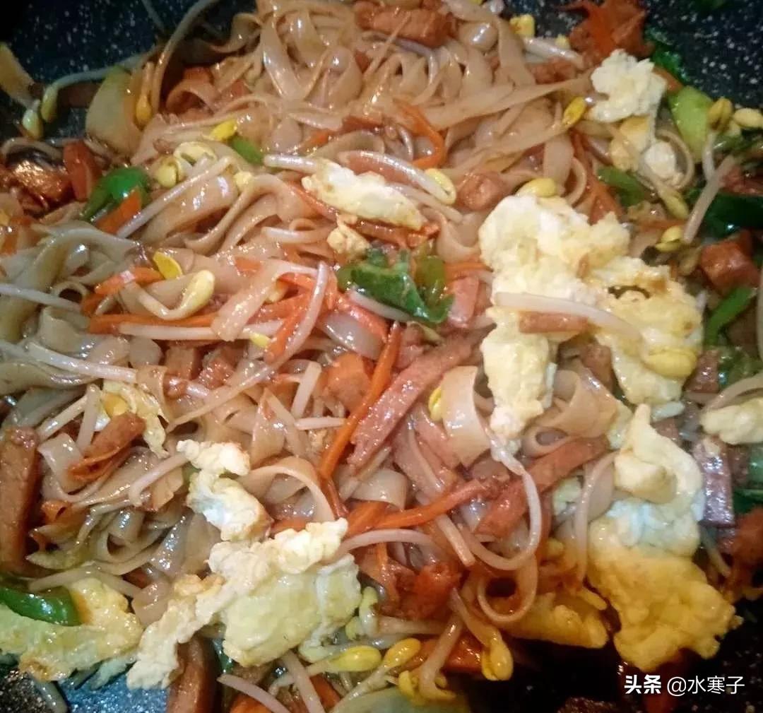 炒河粉的粉需要焯水吗,炒河粉时河粉用不用焯水