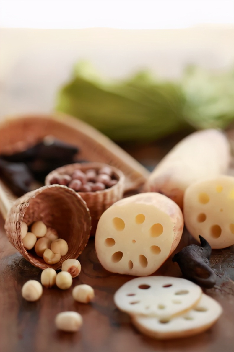 荸荠煮熟吃清火消积,滋阴清热和积食内热