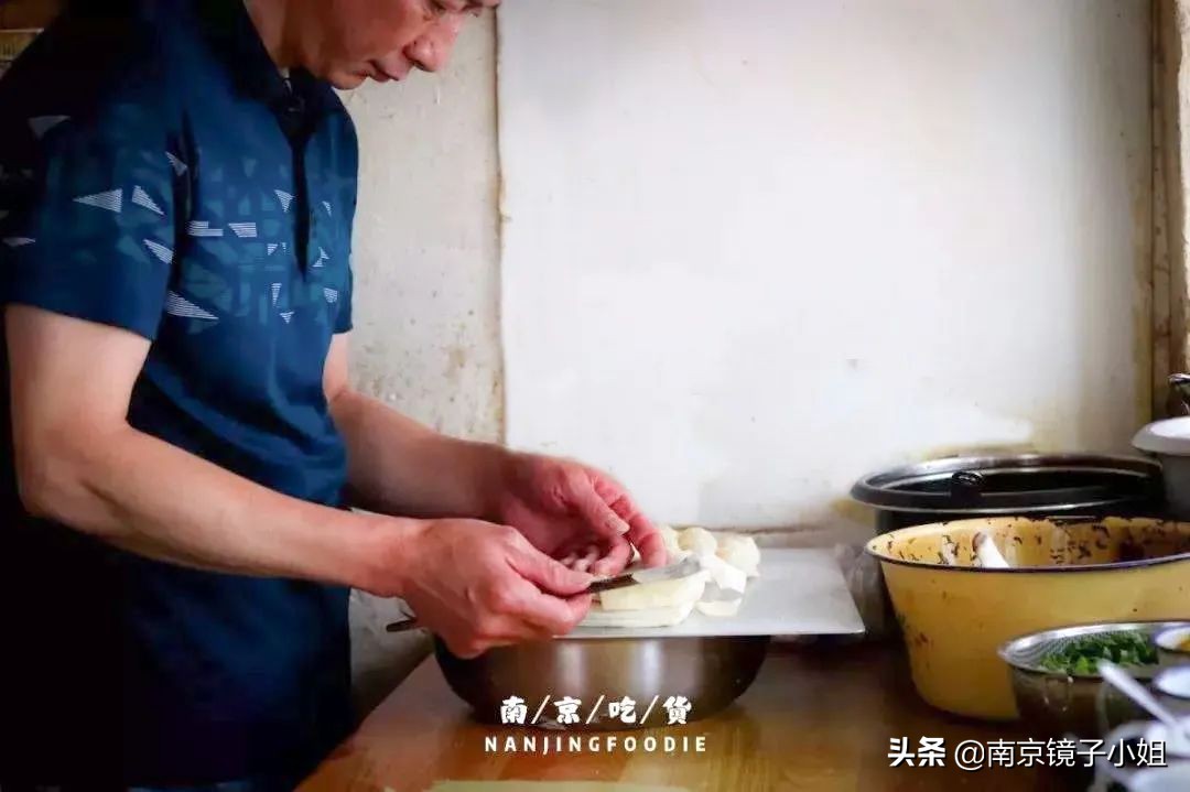 老南京柴火馄饨,老南京的木箱馄饨