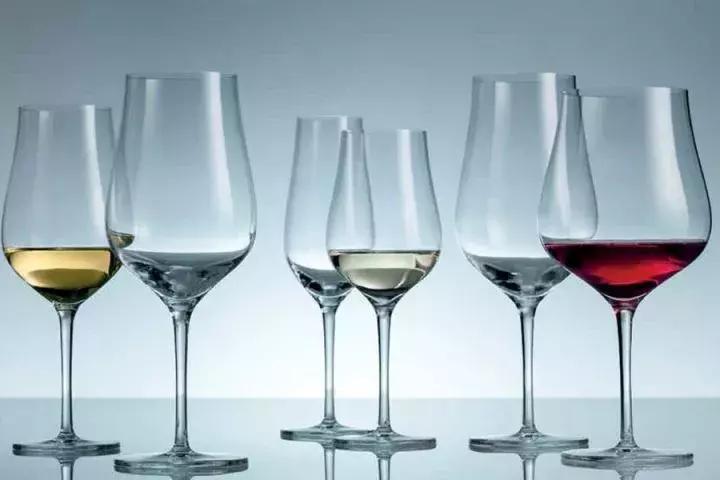 葡萄酒杯清洗方法,红葡萄酒杯的正确拿法