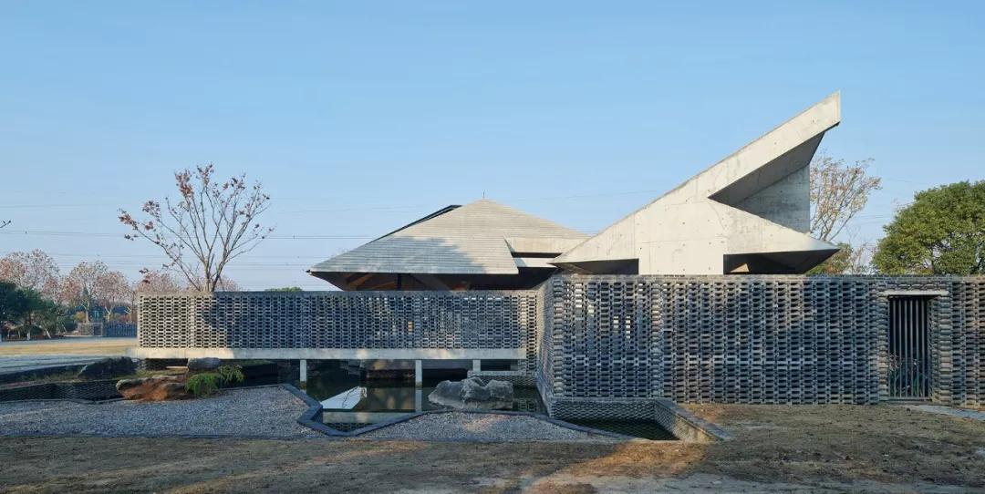 坡地怎样设计园林房,极简风格小区园林设计