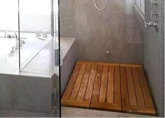 浴室太滑怕摔倒一招教你解决,浴室防摔倒最佳方案