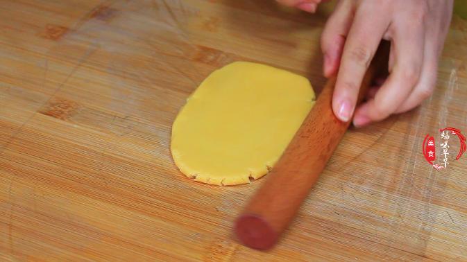 一碗面粉一个鸡蛋做出桃酥,一碗面粉一碗花生做桃酥