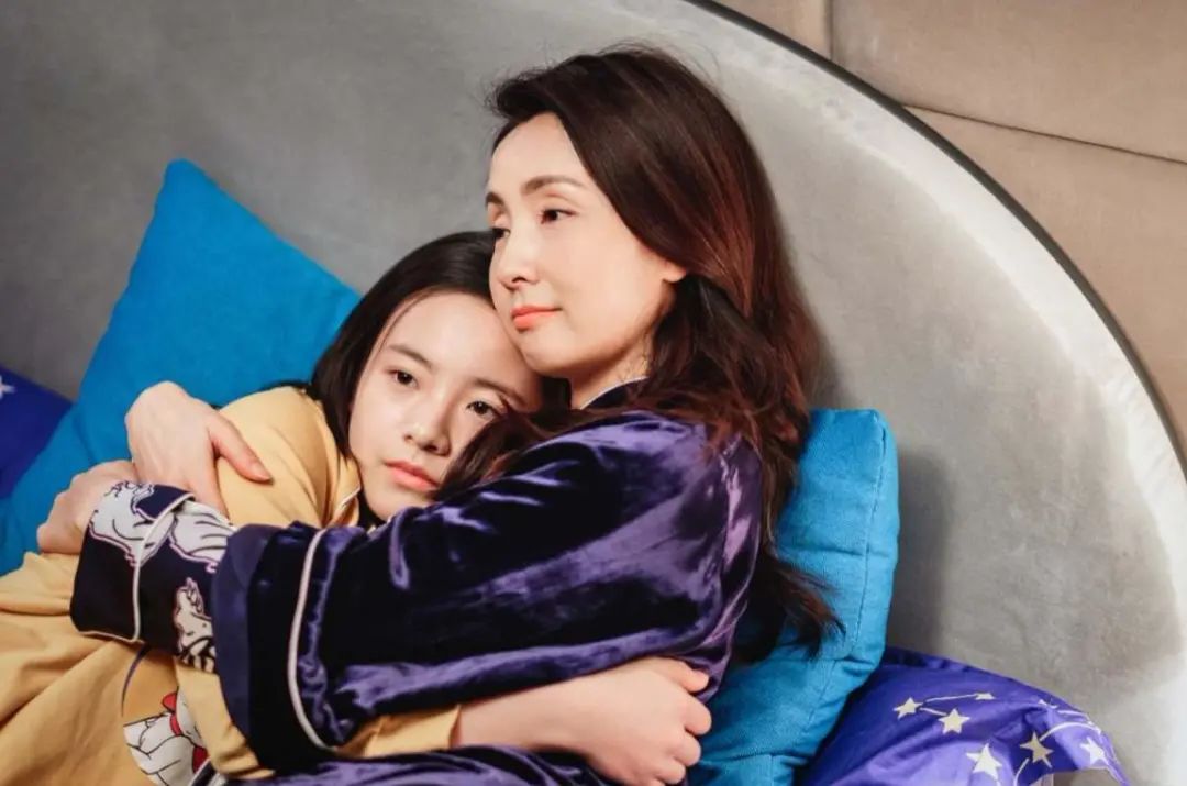 女儿早恋失败妈妈的正确做法,孩子早恋妈妈的正确引导