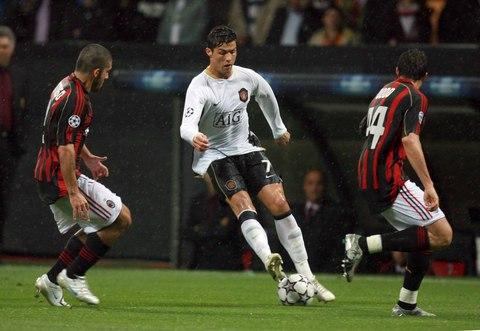 06-07欧冠ac米兰夺冠之路,04-05赛季ac米兰欧冠全过程