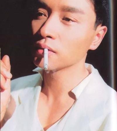 香港著名电影男演员张国荣,香港男歌手张国荣美照