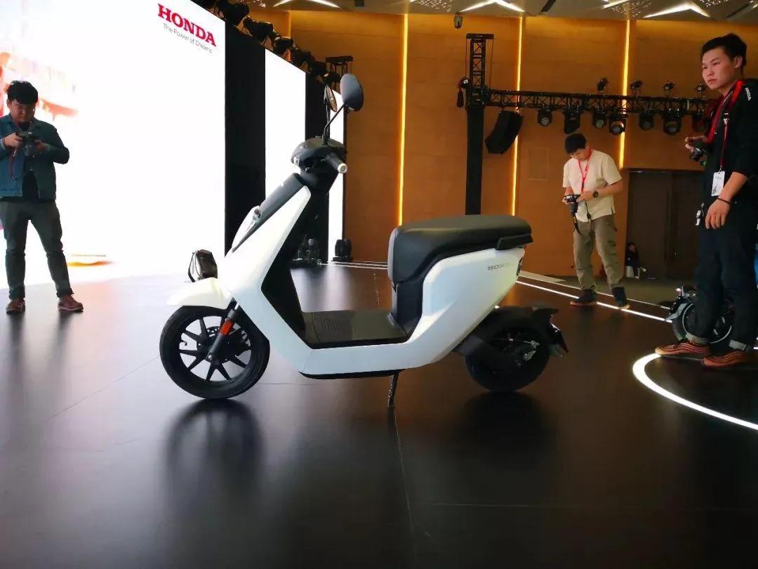 honda电动车炫酷车型,honda电动车白色