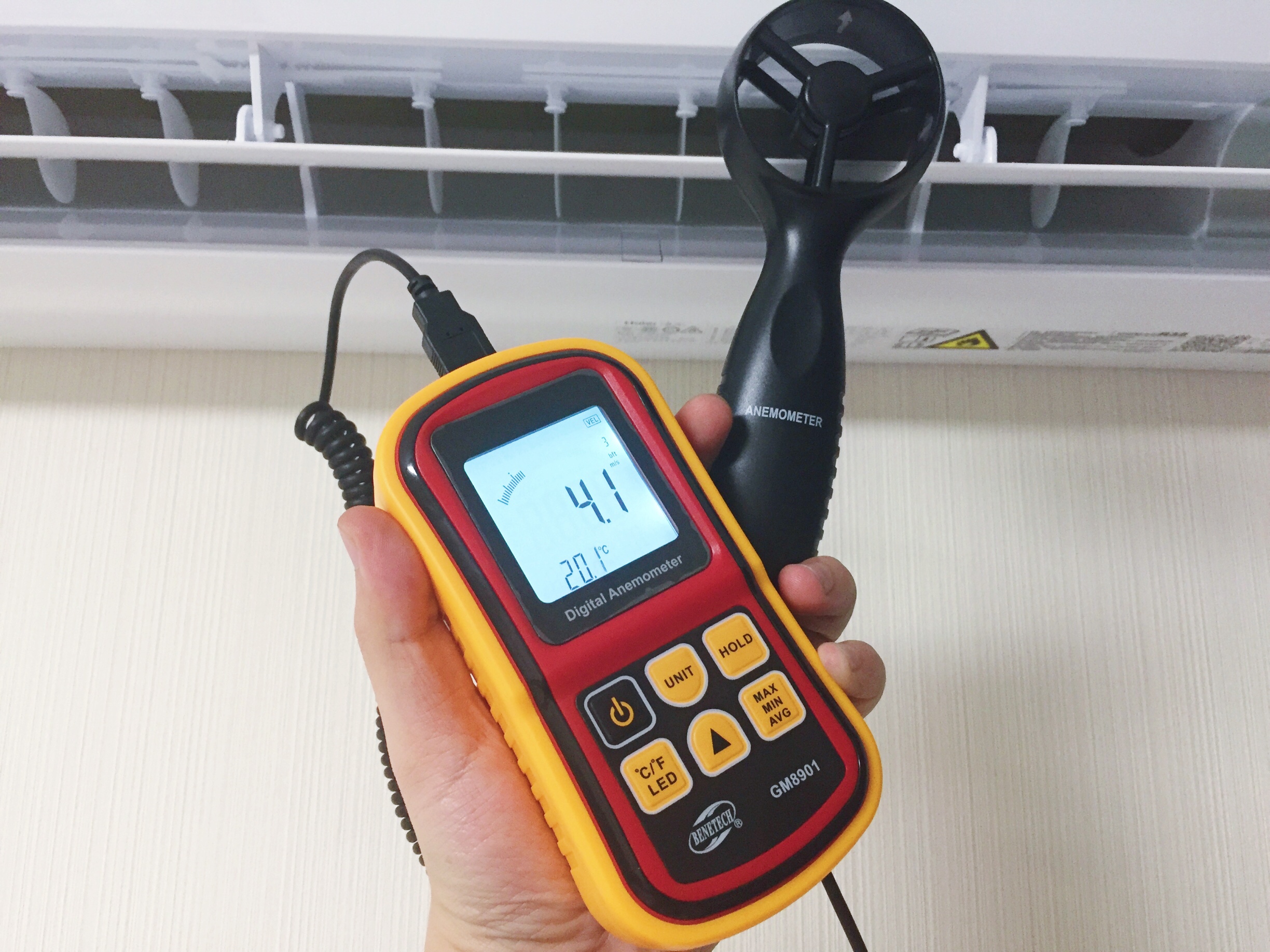 两种方式为空调加装空气净化，对比PK评测—静电滤网VS空调口罩