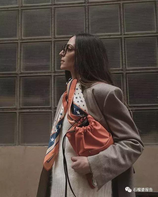 她一年买80个包，看完竟觉得有这个必要