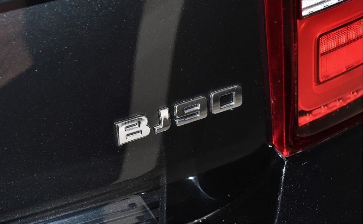 北汽bj90车标,北汽bj100汽车多少钱