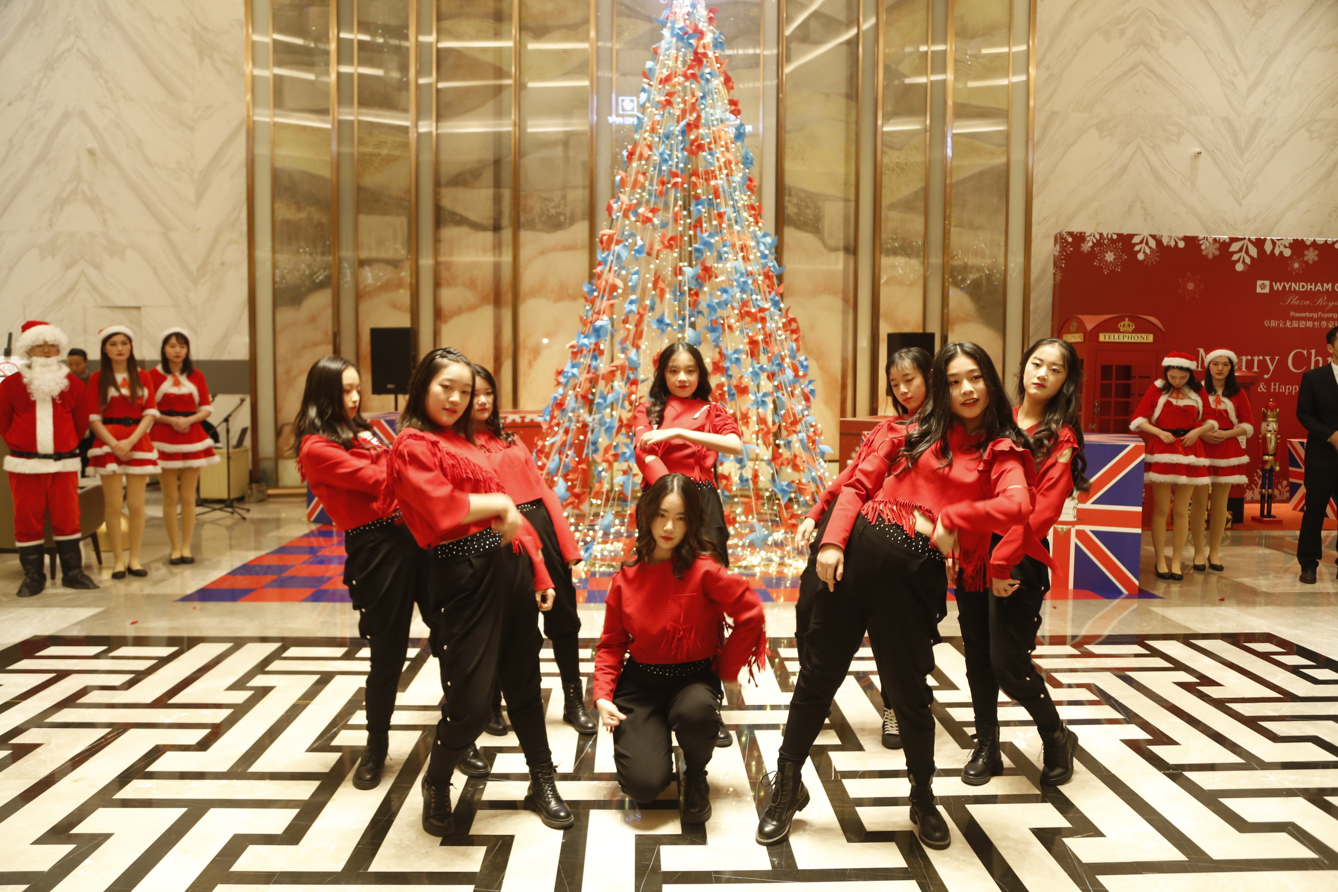 昭通温德姆至尊豪廷酒店圣诞树,温德姆阜阳圣诞树