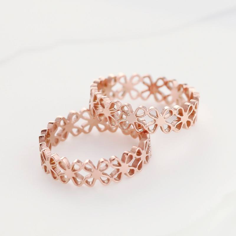 女人一定有一套首饰盒,女人的黄金首饰有哪些