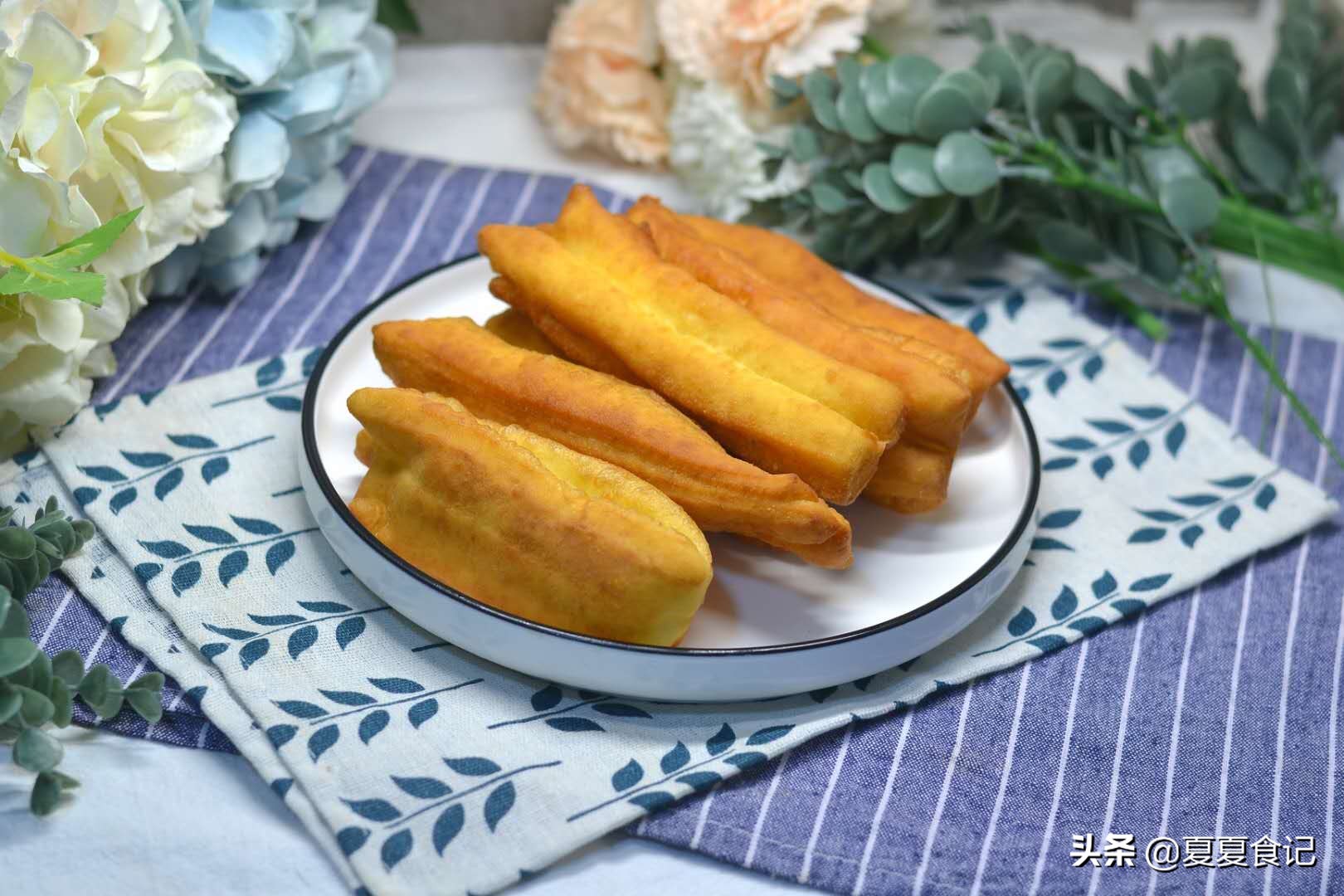 炸好的油条如何保持松软,在家炸油条怎样使油条更蓬松