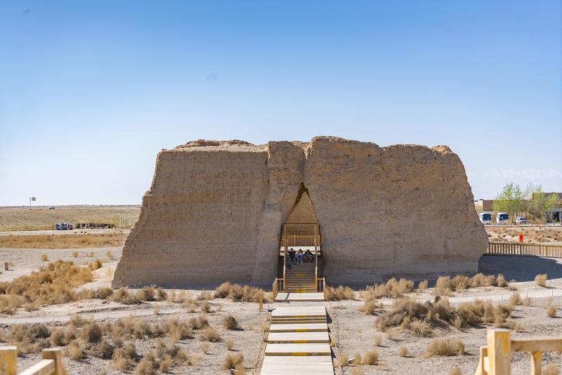 涓夊ぉ涓濈桓涔嬭矾鏃呮父鏀荤暐,涓夊ぉ绌胯秺鍖楃枂1000鍏噷