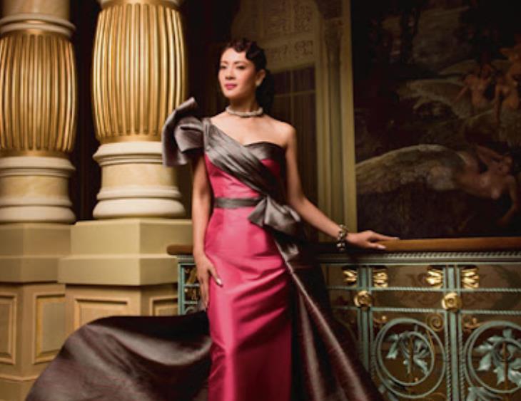 西拉米年轻照片女,西拉米年轻有多美