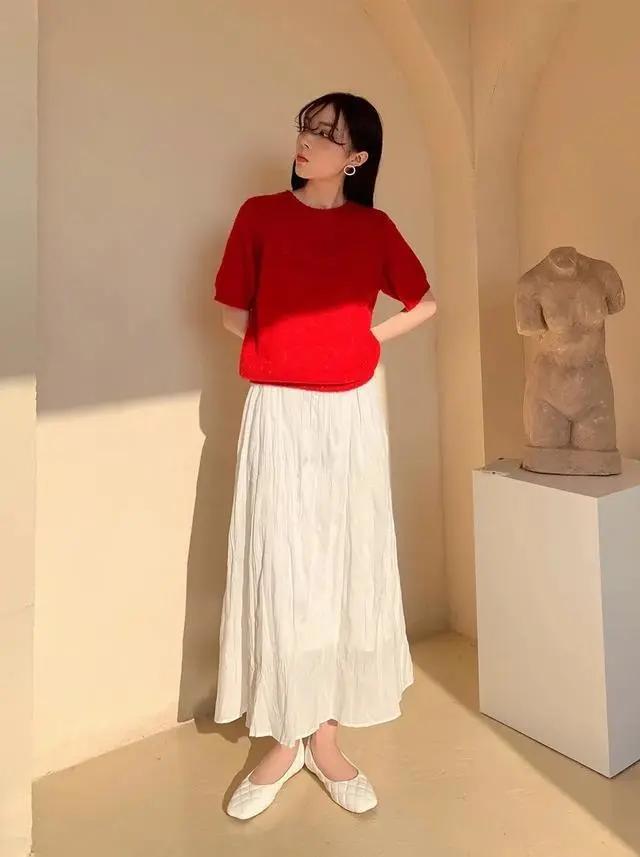 小白鞋船鞋平跟,小白鞋已经过时了