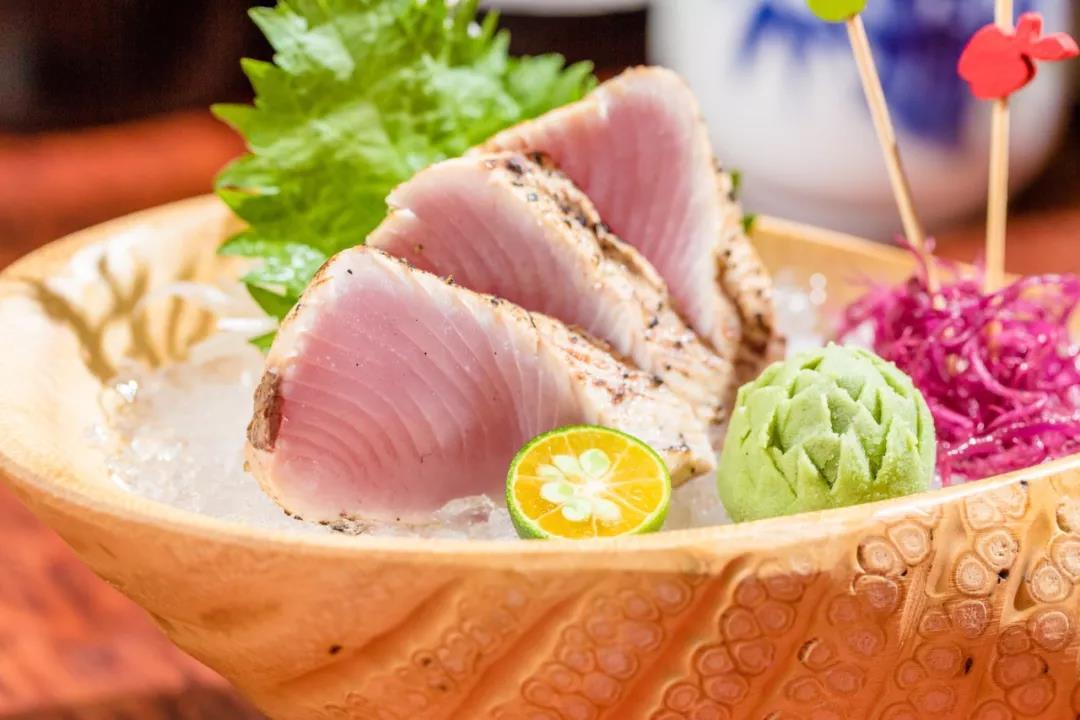 闺蜜小聚一起吃日本料理发朋友圈,日本料理同学小聚