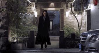 《都挺好》里，苏明玉至少穿得“都挺好”！