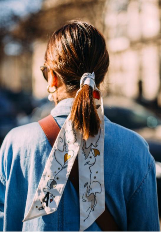 穿衣服打结小技巧,衣服打结穿搭技巧