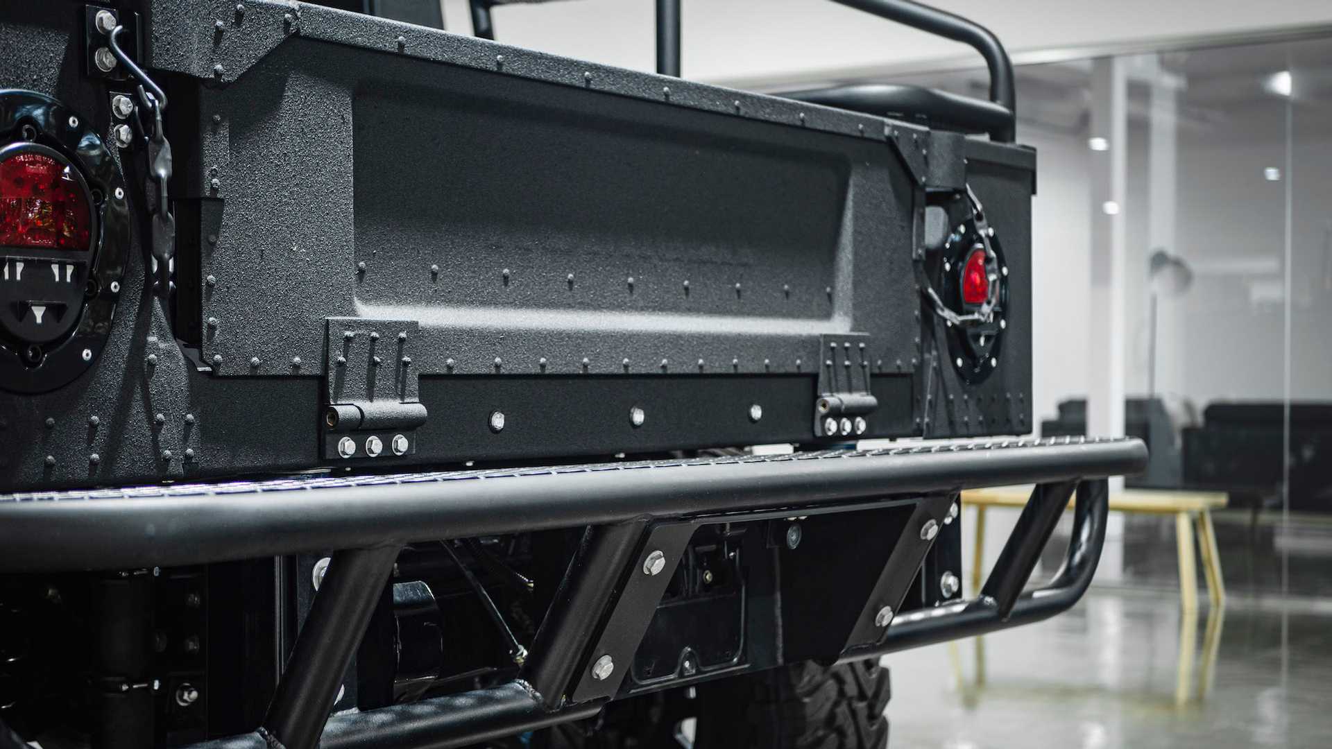 悍马h1军版,悍马h1真正的越野能力