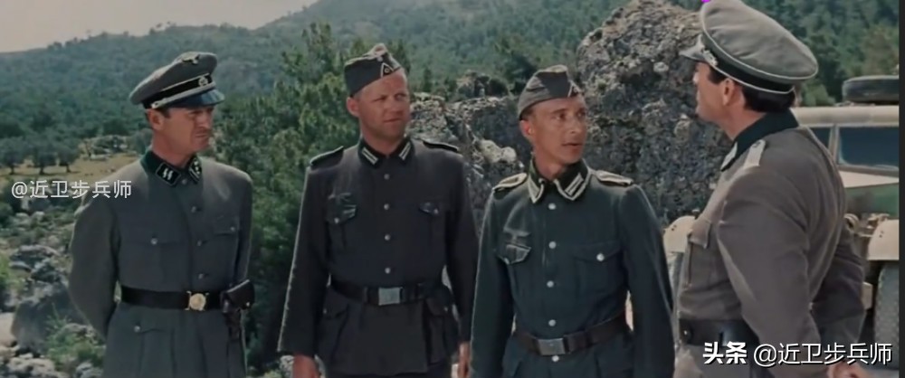 趣谈某些保安制服：简直几大强国伺候着！