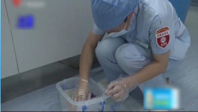 以为是单纯的慢性乙肝没想到上演了真人版“体内有虫”