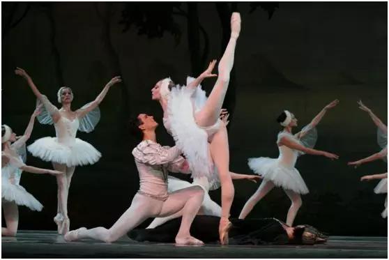最美芭蕾舞天鹅湖,最美天鹅湖舞蹈