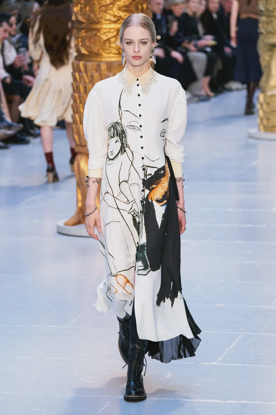 时装周看明星秀场,时装周走秀朋友圈背景