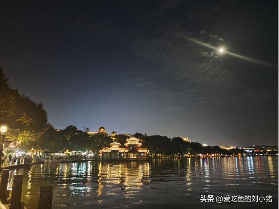 南方景色巅峰!饱含人间风雅的西湖到底有多美?