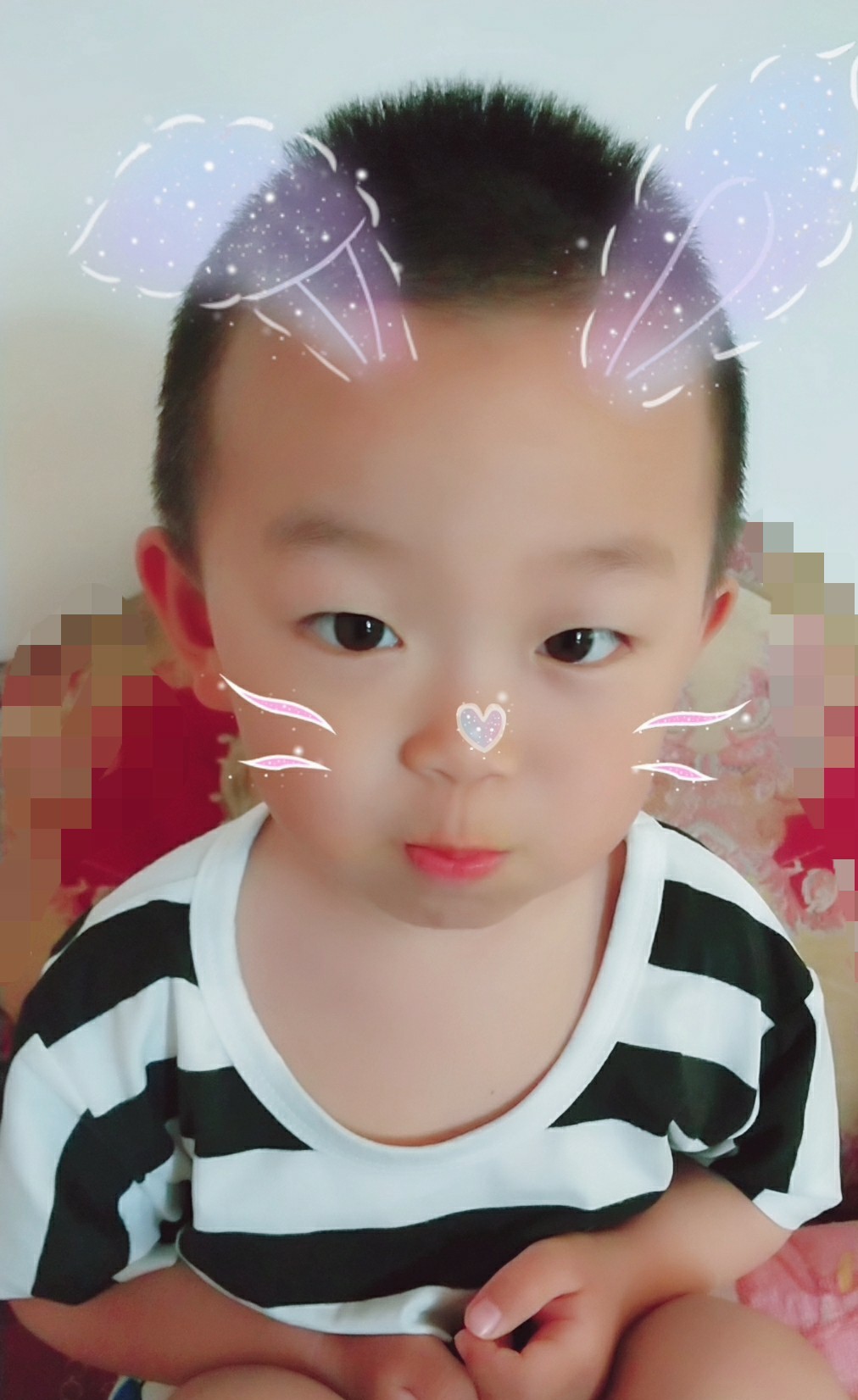 4岁孩子一受批评就闹脾气怎么办,四岁宝宝一批评就哭咋办