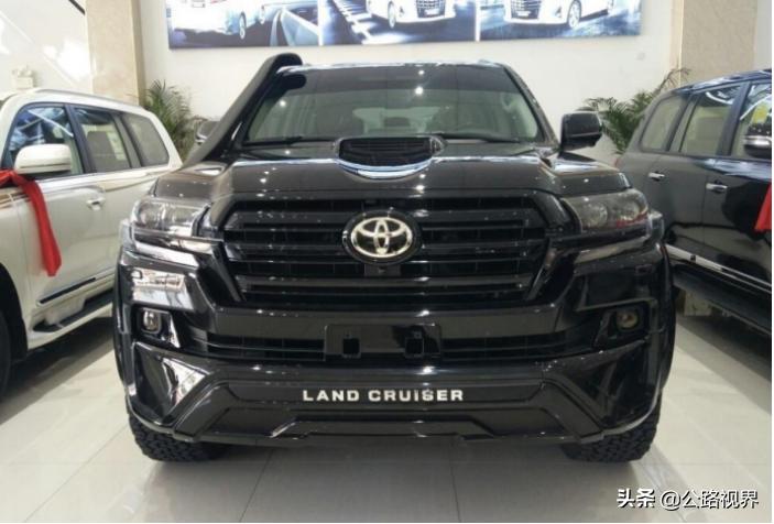 丰田陆巡2022款黑武士4500柴油版,陆巡兰德酷路泽4500vxsgts顶配