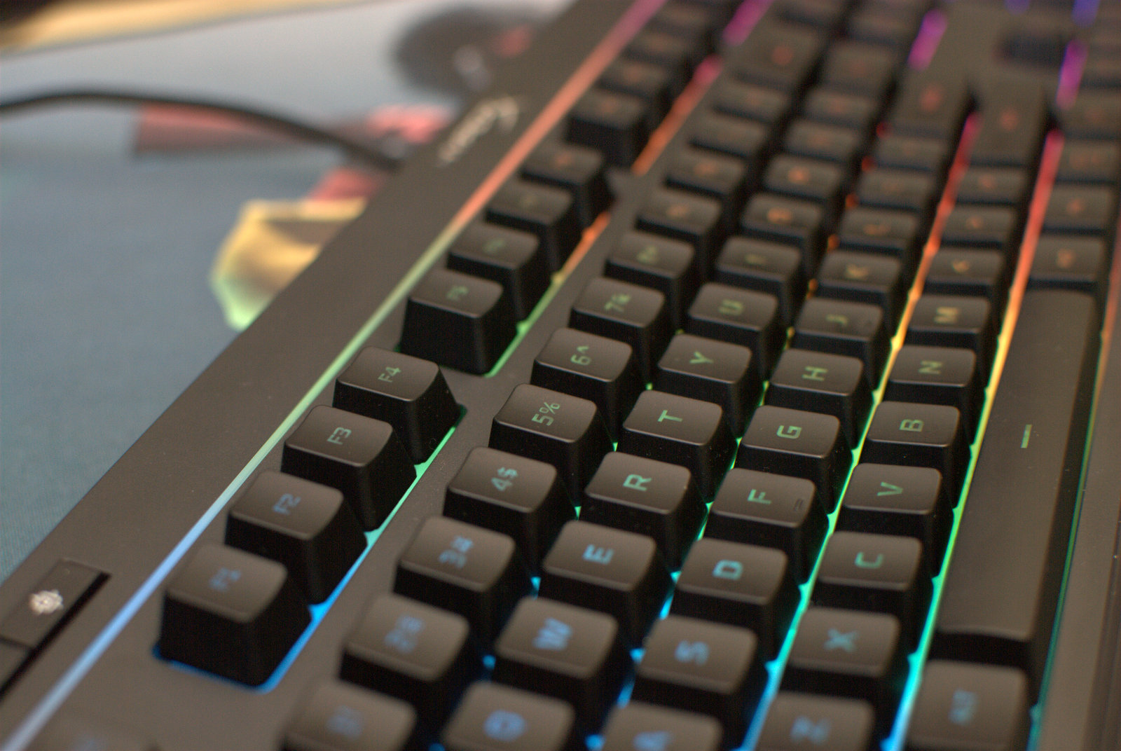 金士顿hyperx键盘火轴怎么样,金士顿hyperx键盘是热插拔吗