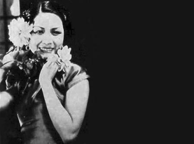 英达的姑奶奶,英茵是英达的姑奶奶