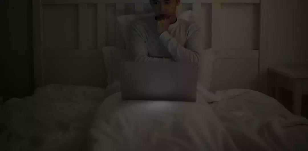 14岁男孩看完黄色视频后，说了一句话，把妈妈气坏了